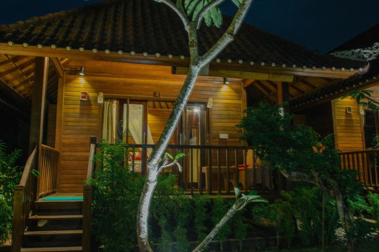 Garden Cottage Lembongan & Hostel ภายนอก รูปภาพ