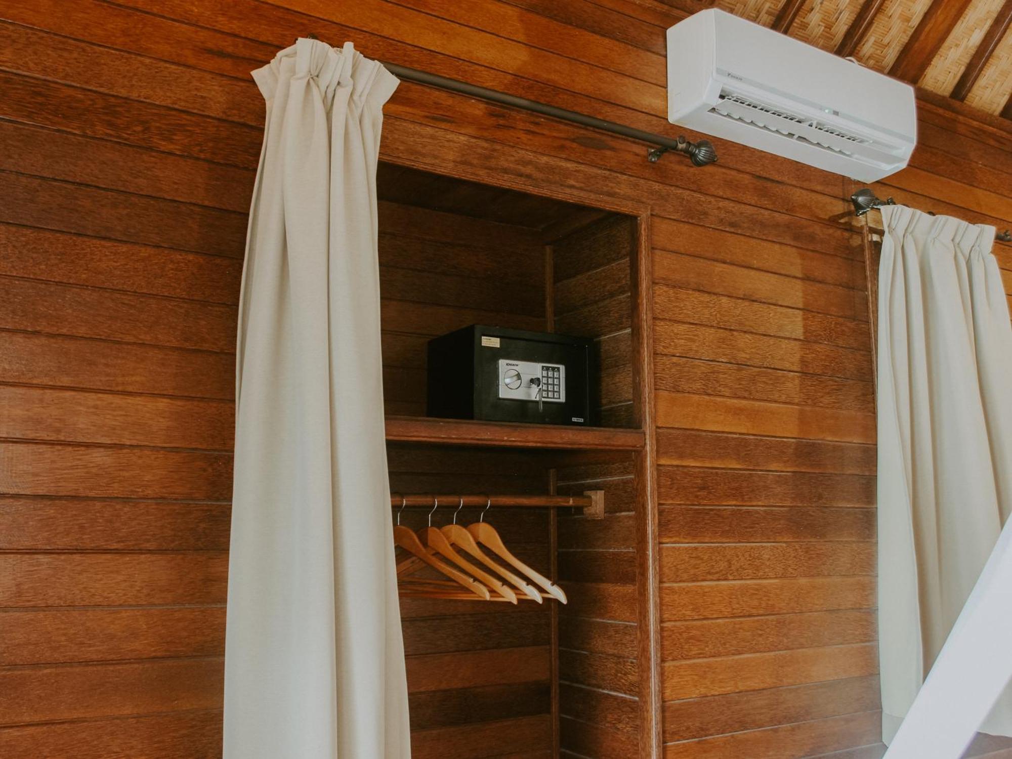 Garden Cottage Lembongan & Hostel ภายนอก รูปภาพ