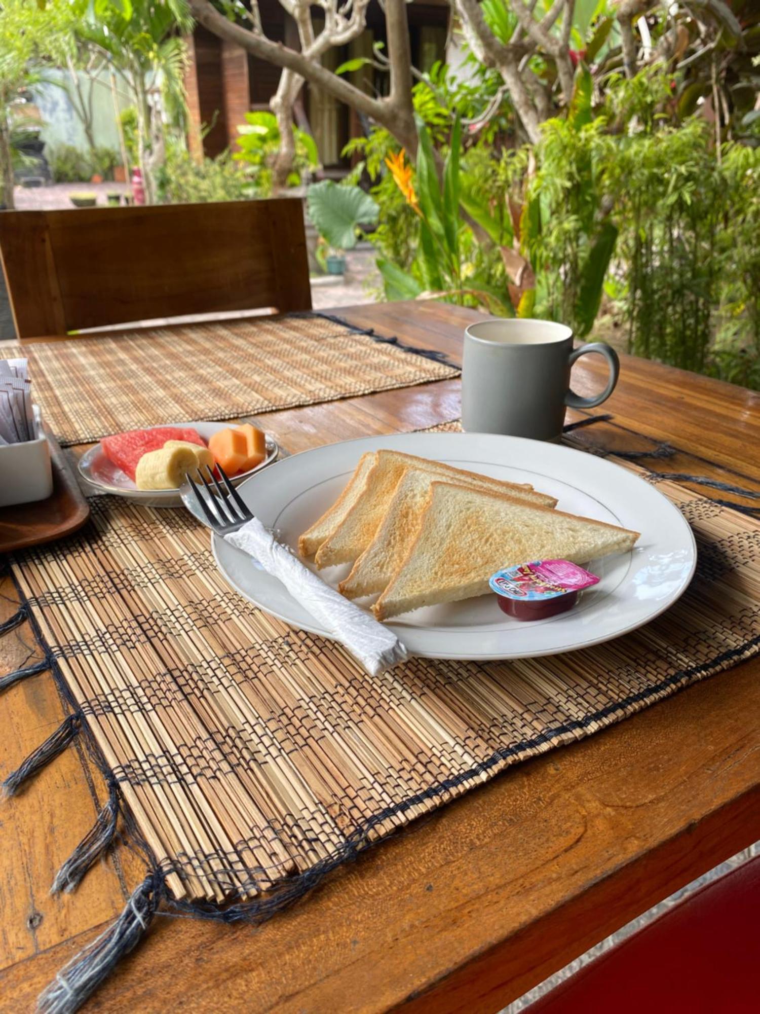 Garden Cottage Lembongan & Hostel ภายนอก รูปภาพ